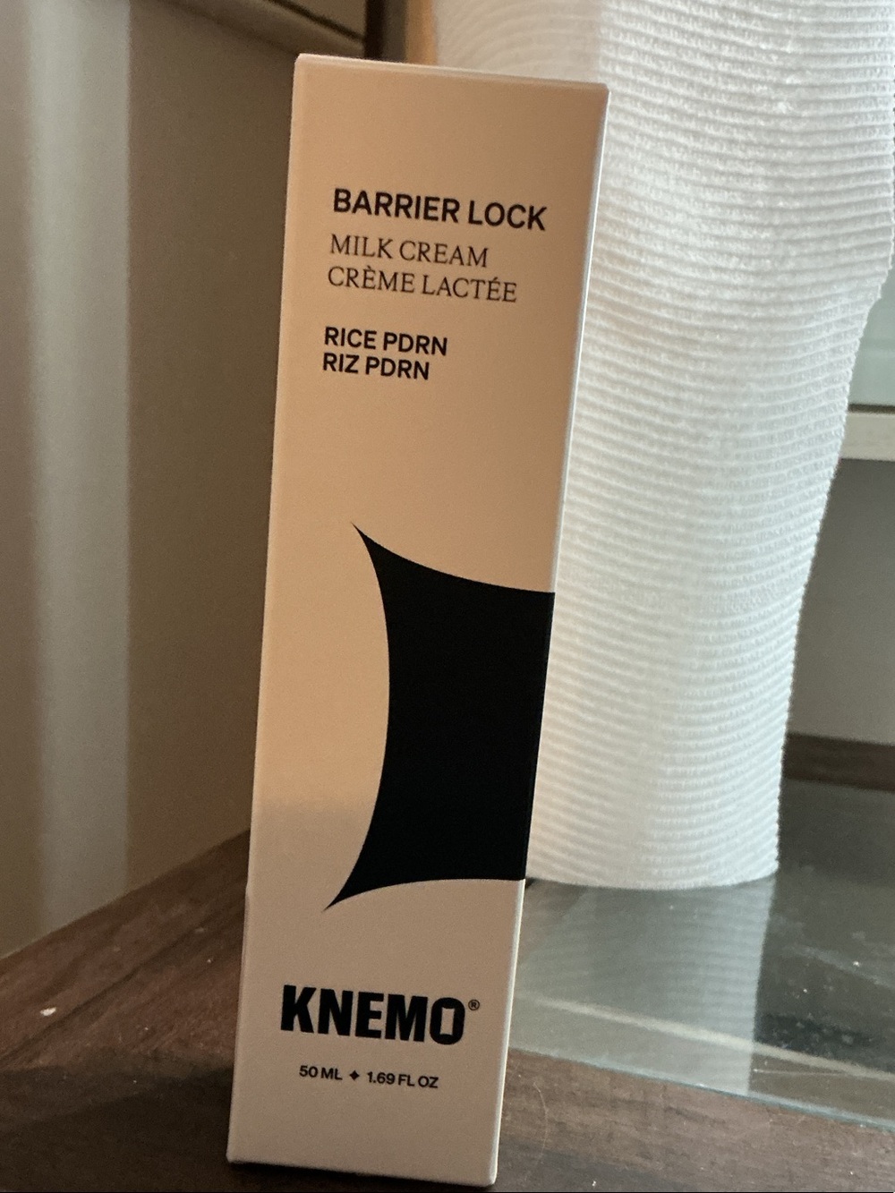Barrier Lock Milk Cream - White